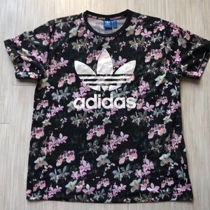 Adidas T-Shirt with Flowers Size XL